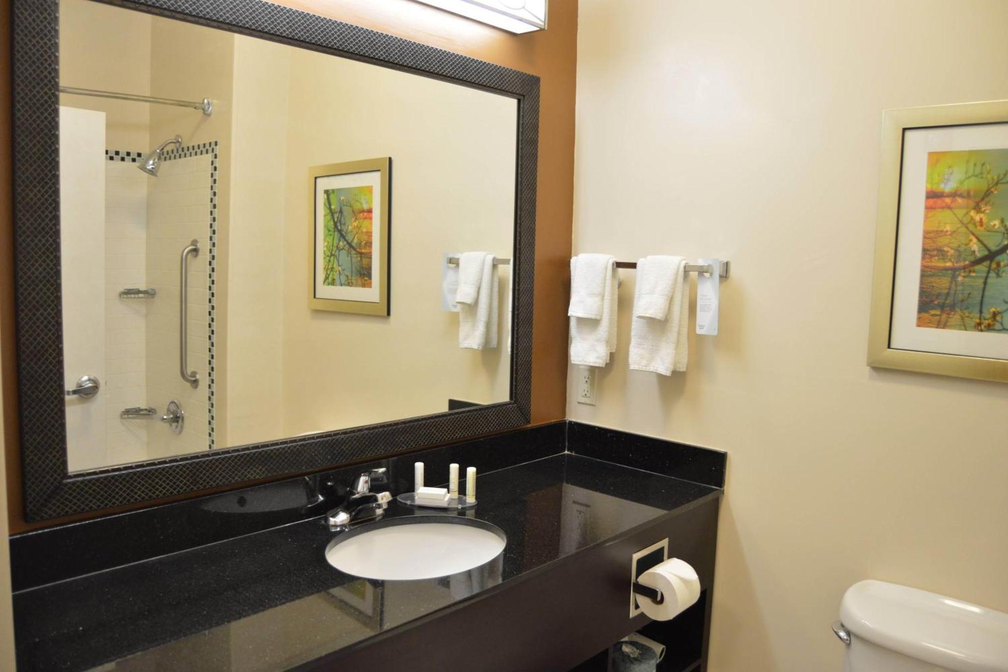 Fairfield Inn & Suites Houston Channelview Exterior photo