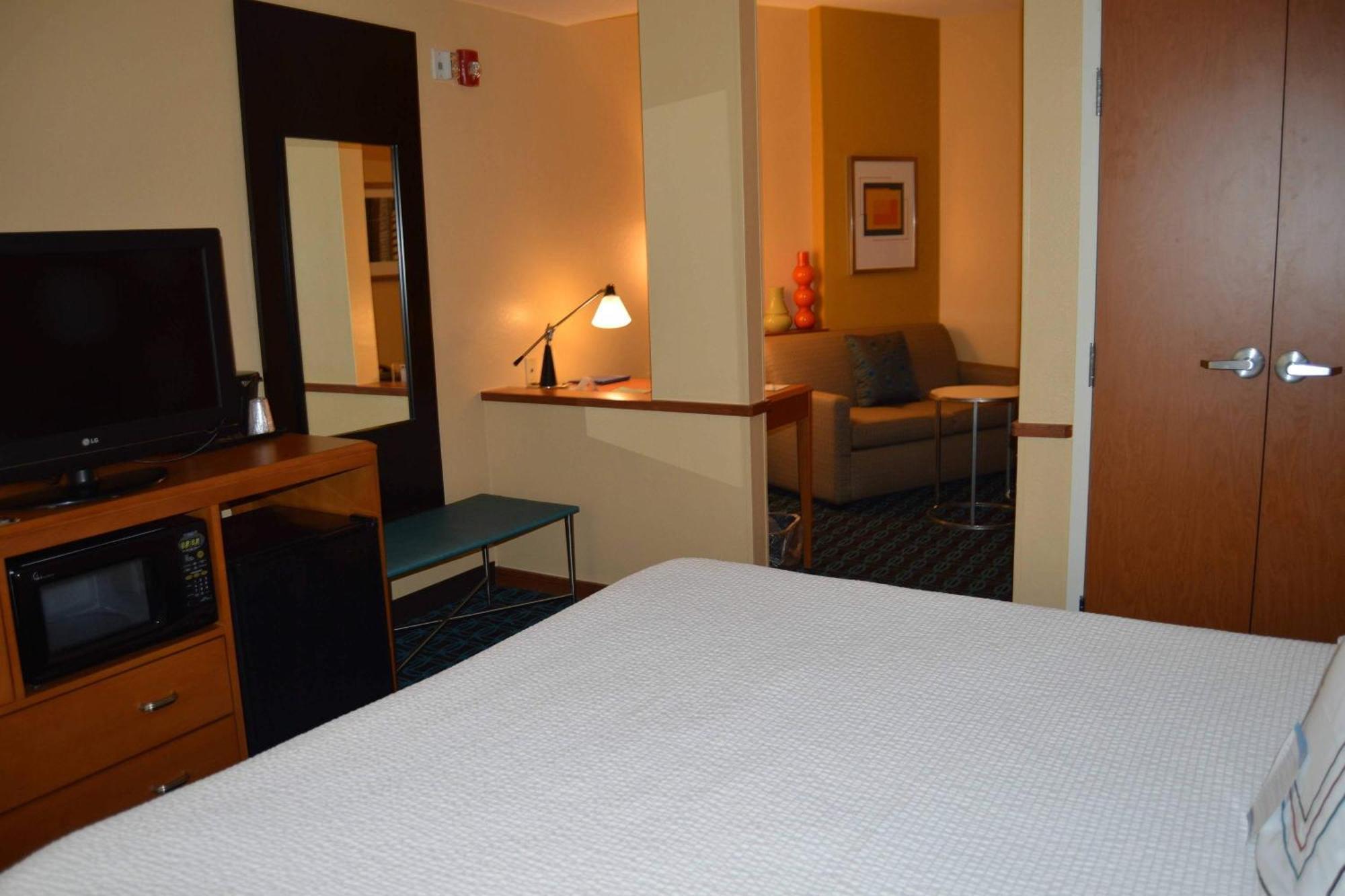 Fairfield Inn & Suites Houston Channelview Exterior photo